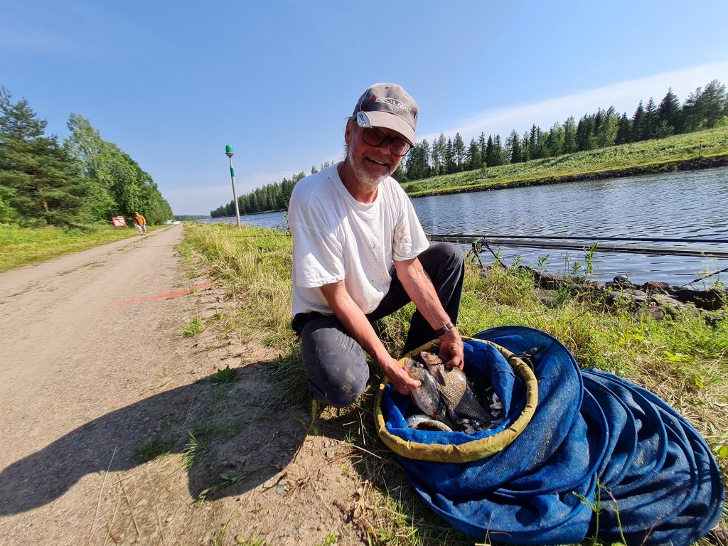 Ahven ja lahna sumpussa